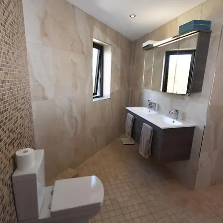No50 Luxury 3bed3bath With Ev Charger Леттеркенни